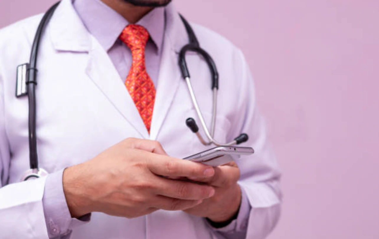 Home healthcare consultation by experienced medical professionals